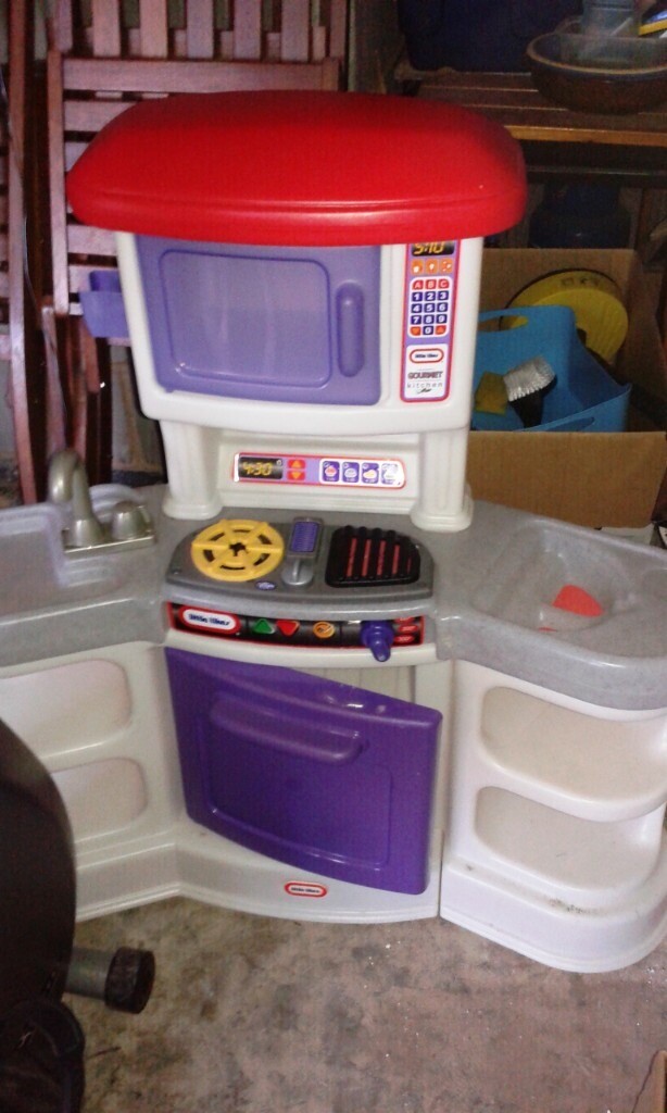 little tikes cookin sounds gourmet kitchen
